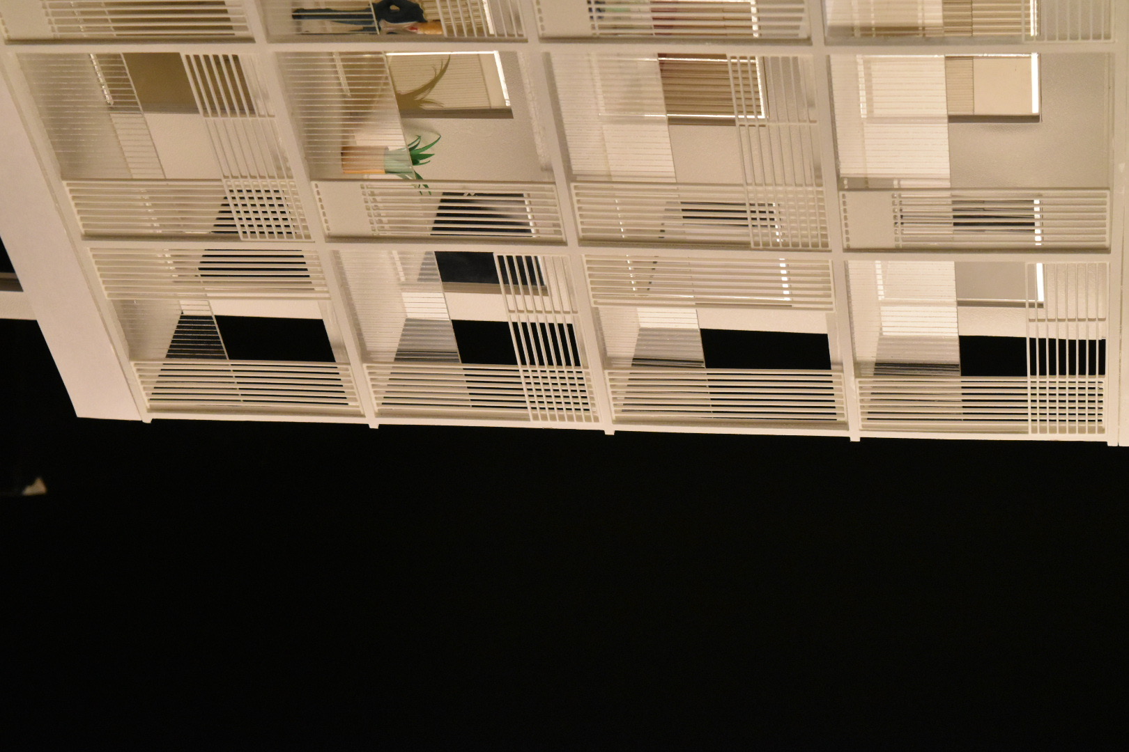 α - Cluster Living Model 1:30, Facade